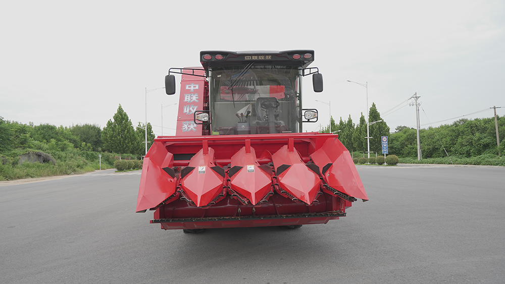 凯发k84YZJ-4型自走式玉米穗茎收获机